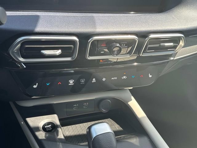 New 2026 Nissan Sentra SL w/ Floor Mat Package FWD image 31