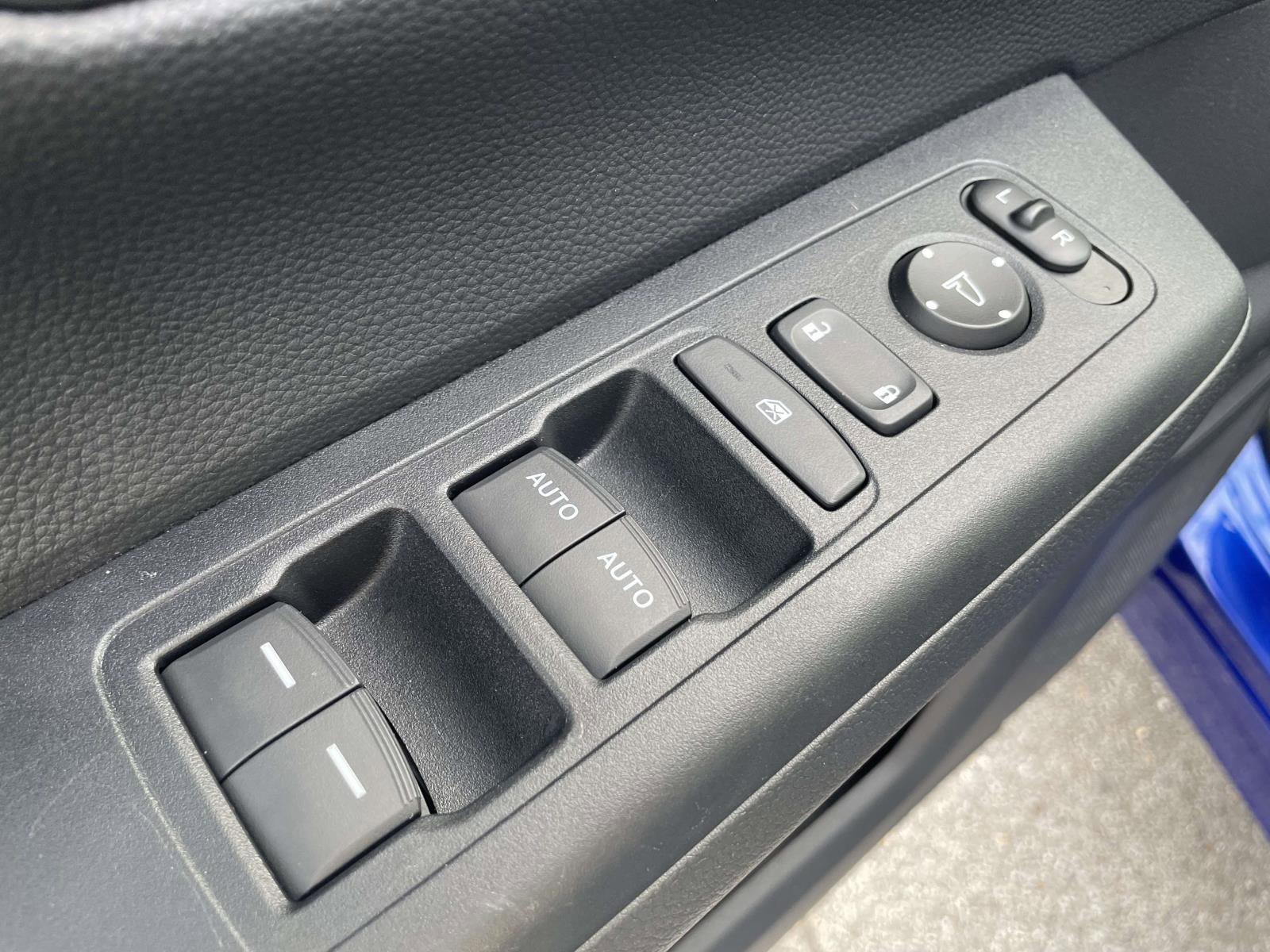 Used 2024 Honda CR-V EX image 6