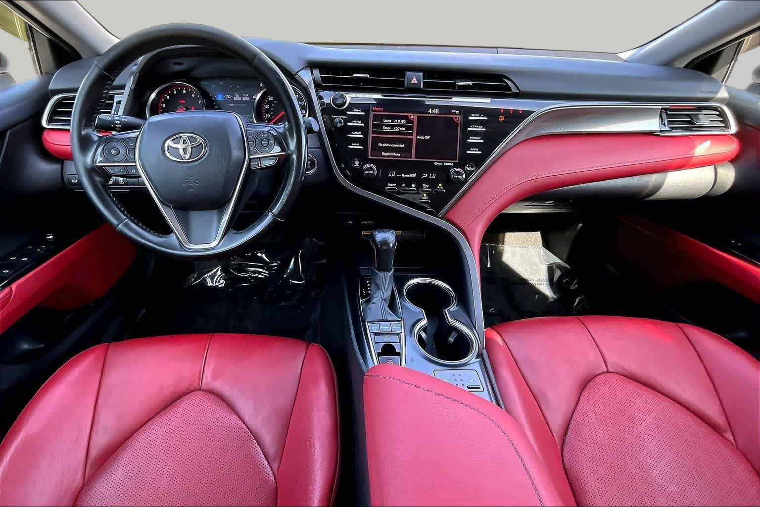 Used 2020 Toyota Camry XSE FWD image 16