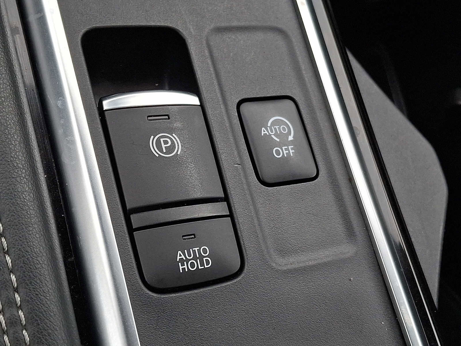 Used 2022 Nissan Pathfinder Platinum AWD/4WD image 21