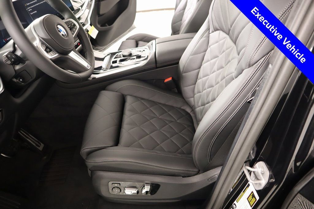New 2026 BMW X7 xDrive40i w/ M Sport Package image 12