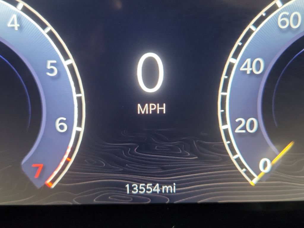 Used 2024 Jeep Grand Cherokee Altitude RWD image 27