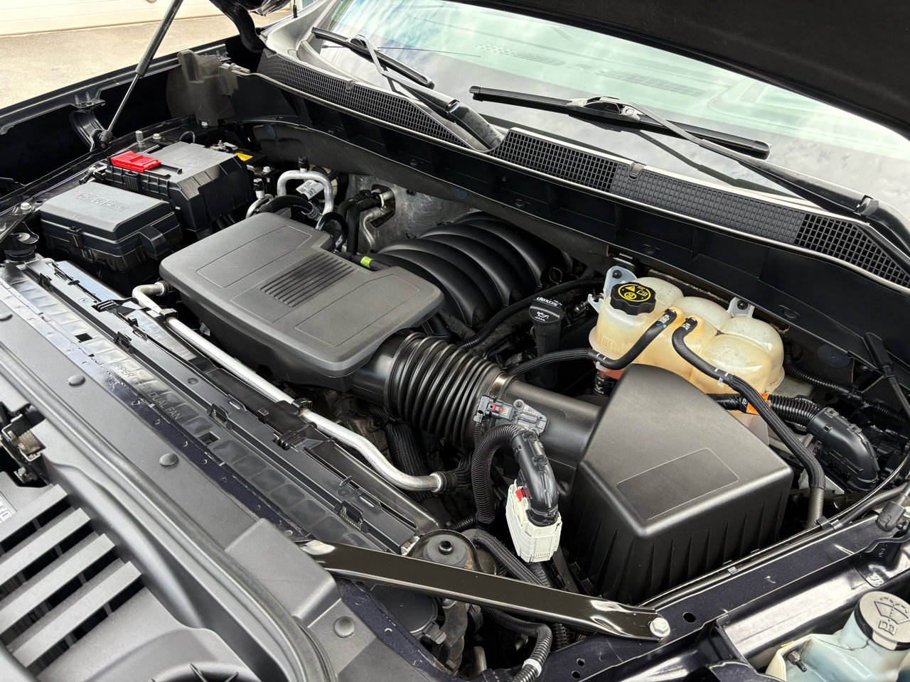 Used 2022 Chevrolet Silverado 1500 High Country w/ High Country Premium Package image 10