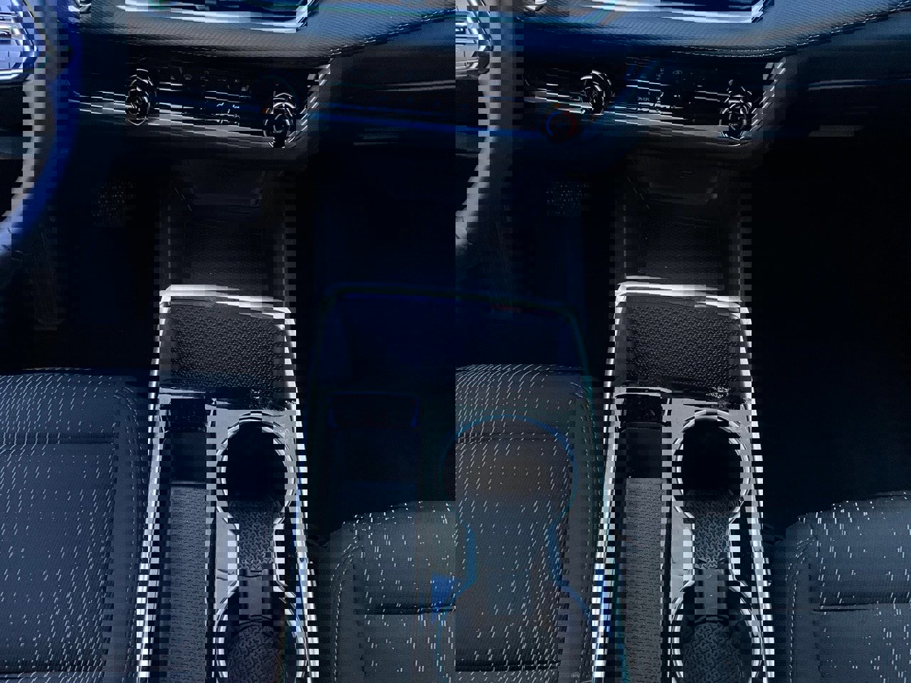 Used 2025 Chevrolet Equinox LT image 14