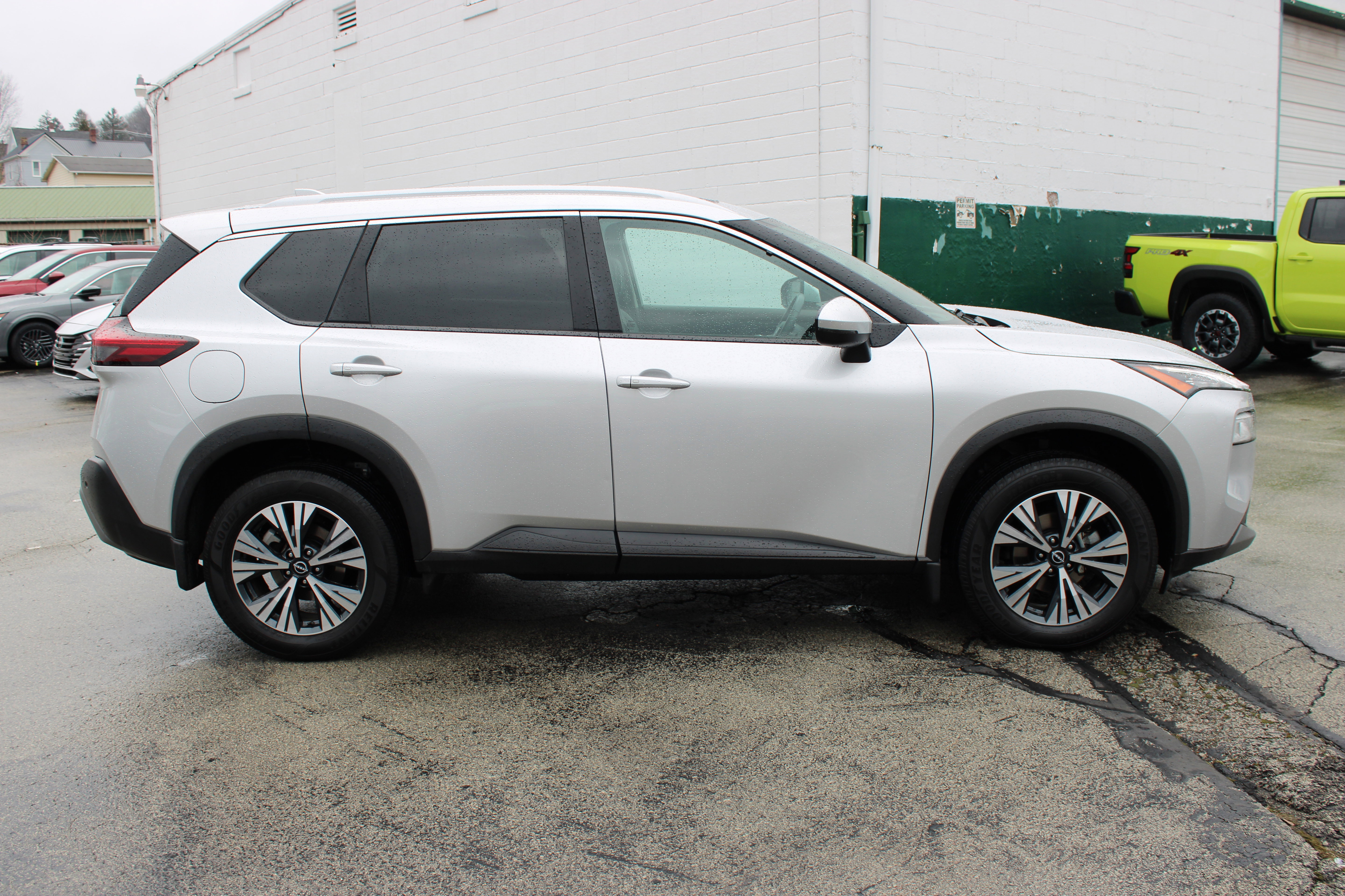 Certified 2023 Nissan Rogue SV w/ SV Premium Package AWD/4WD image 12