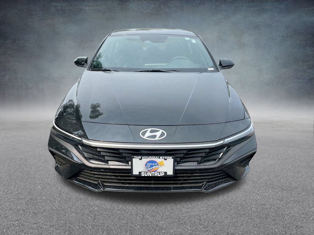 Used 2025 Hyundai Elantra Sport FWD image 36