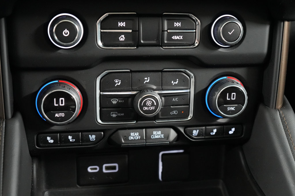 Used 2022 Chevrolet Tahoe High Country AWD/4WD image 28