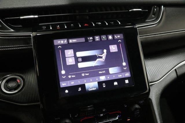 Used 2023 Jeep Grand Cherokee Altitude AWD/4WD image 22