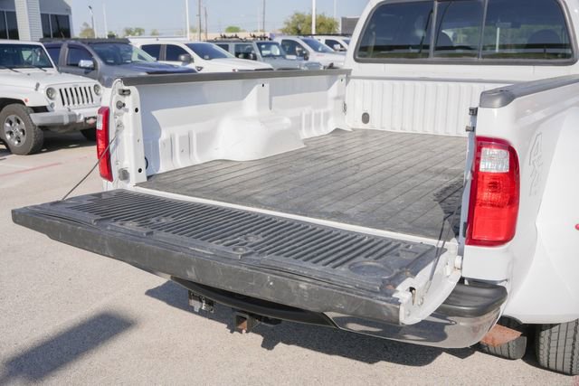 Used 2001 Ford F350 Lariat image 11