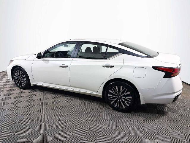 Certified 2023 Nissan Altima 2.5 SV w/ SV Premium Package FWD image 6