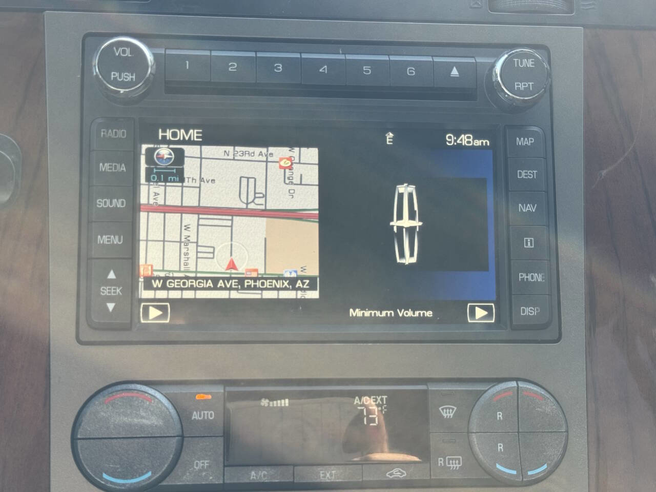 Used 2014 Lincoln Navigator 2WD image 17