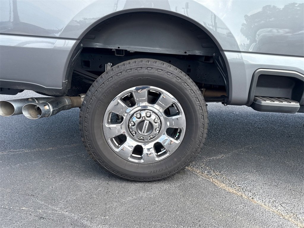 Certified 2024 Ford F250 Lariat w/ Chrome Package image 17