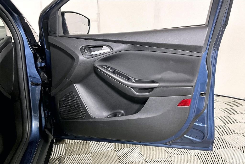Used 2018 Ford Focus SEL image 24
