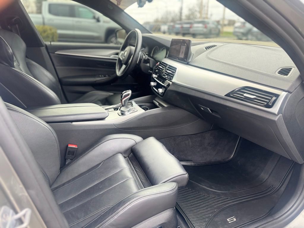 Used 2019 BMW M5 w/ Executive Package AWD/4WD image 11