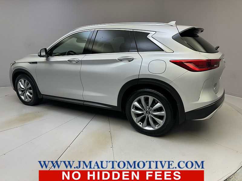Used 2021 INFINITI QX50 Essential w/ Convenience Package image 3