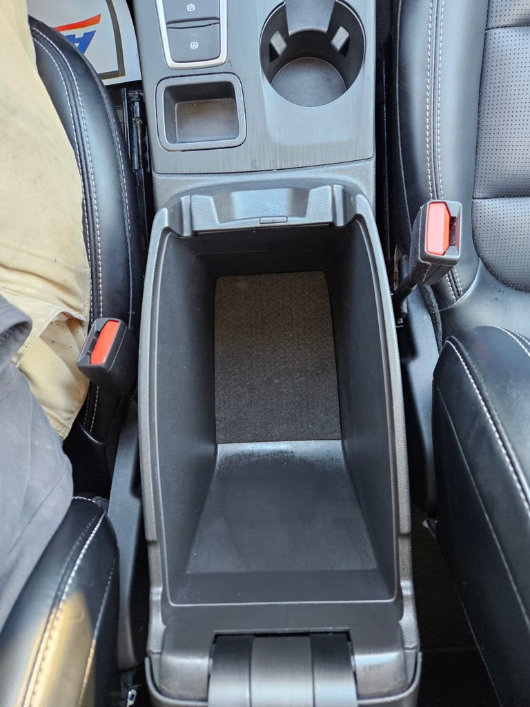 Used 2024 Ford Escape Platinum image 18