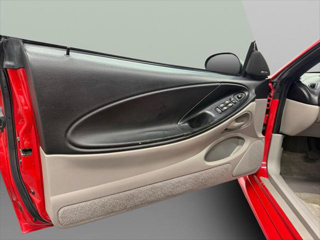 Used 1996 Ford Mustang GT RWD image 16