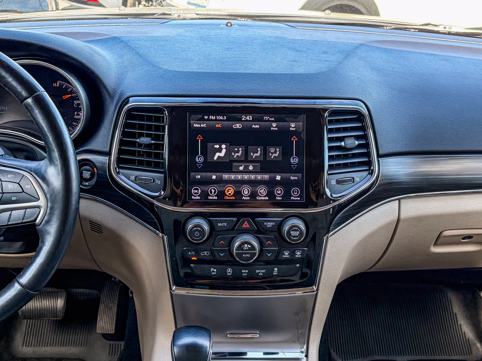 Used 2019 Jeep Grand Cherokee Limited image 12