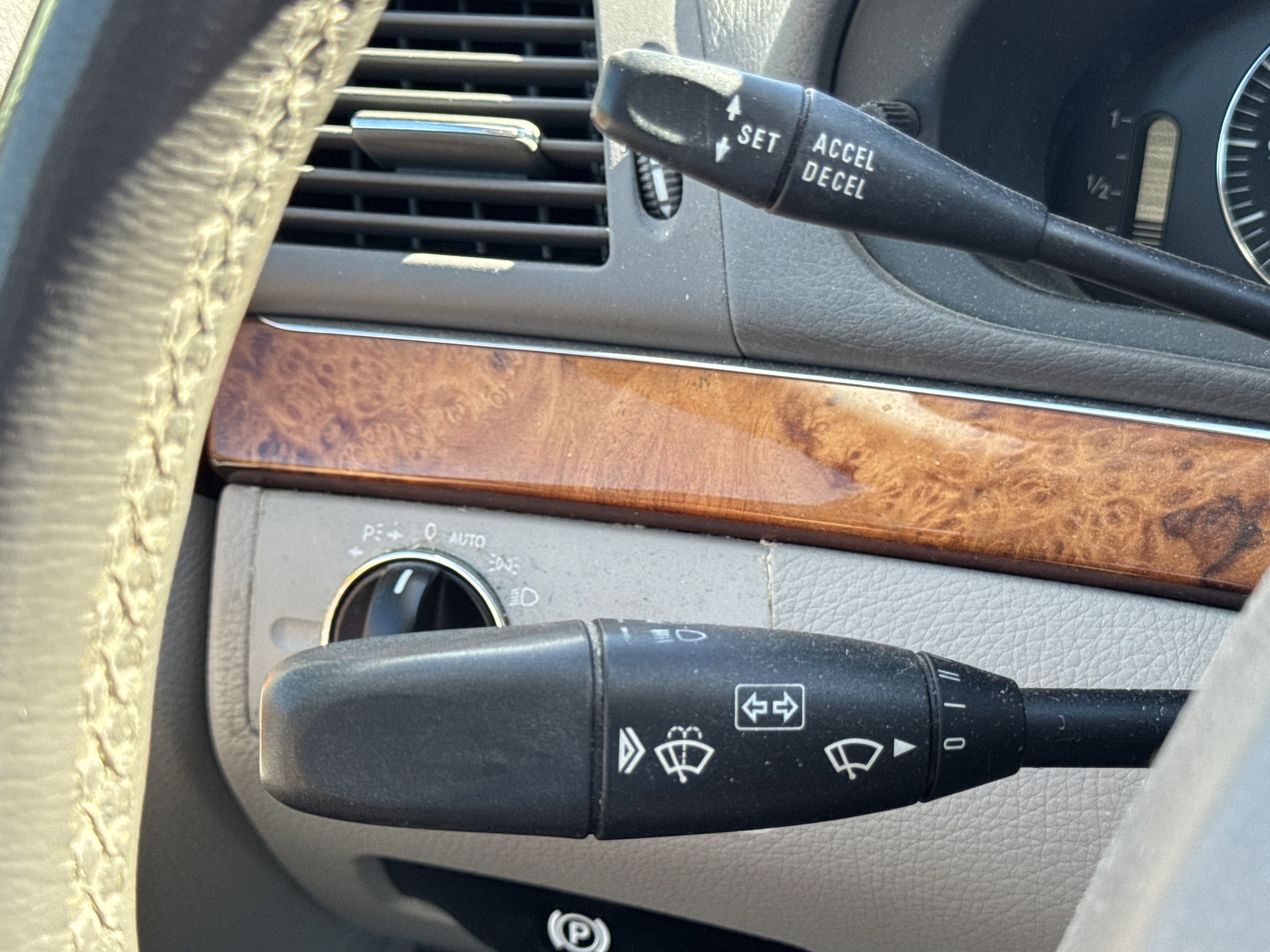 Used 2006 Mercedes-Benz E 320 CDI Sedan image 16