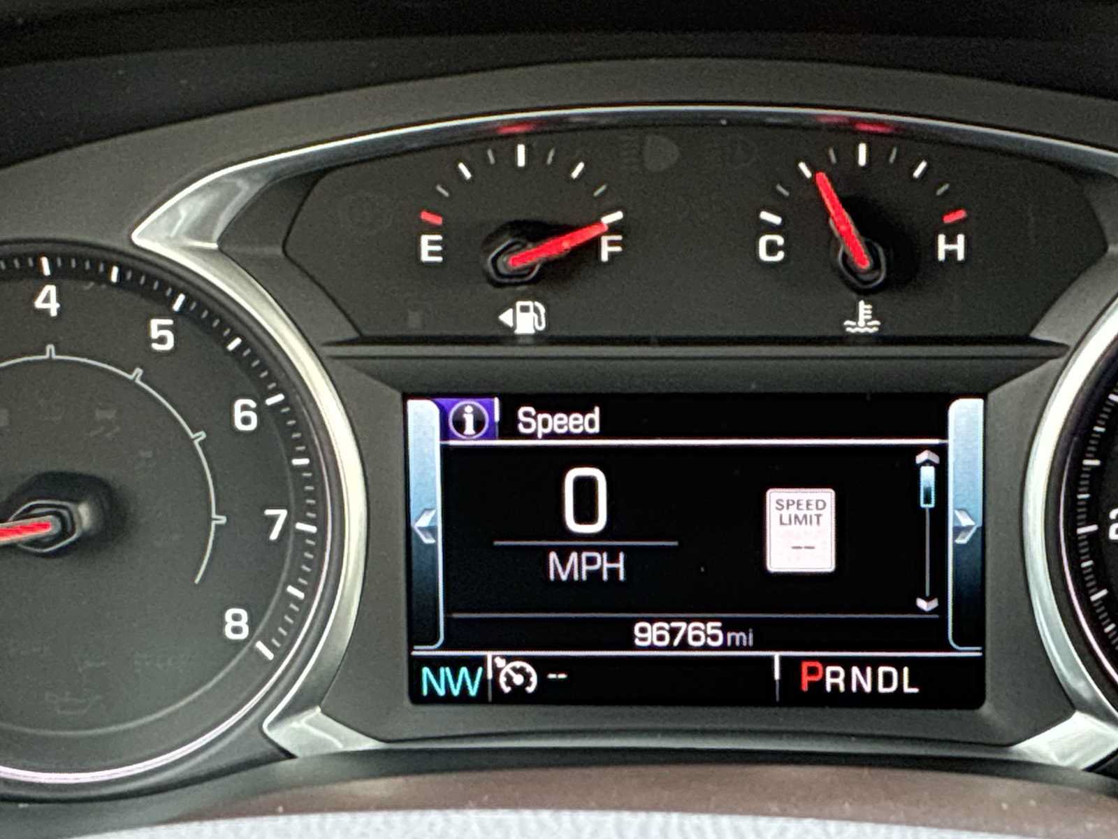 Used 2018 GMC Acadia SLT AWD/4WD image 10