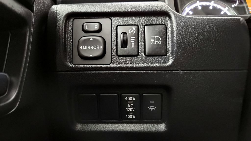 Certified 2024 Toyota 4Runner TRD Off-Road Premium w/ Moonroof Package AWD/4WD image 33