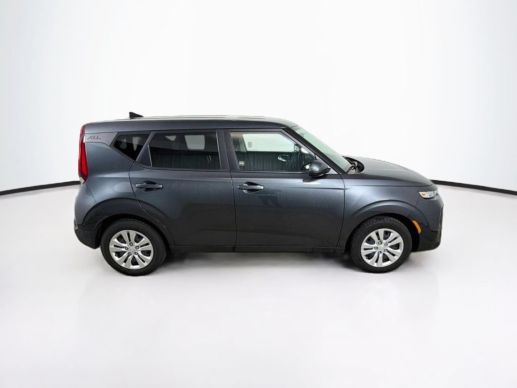 Used 2021 Kia Soul LX FWD image 4