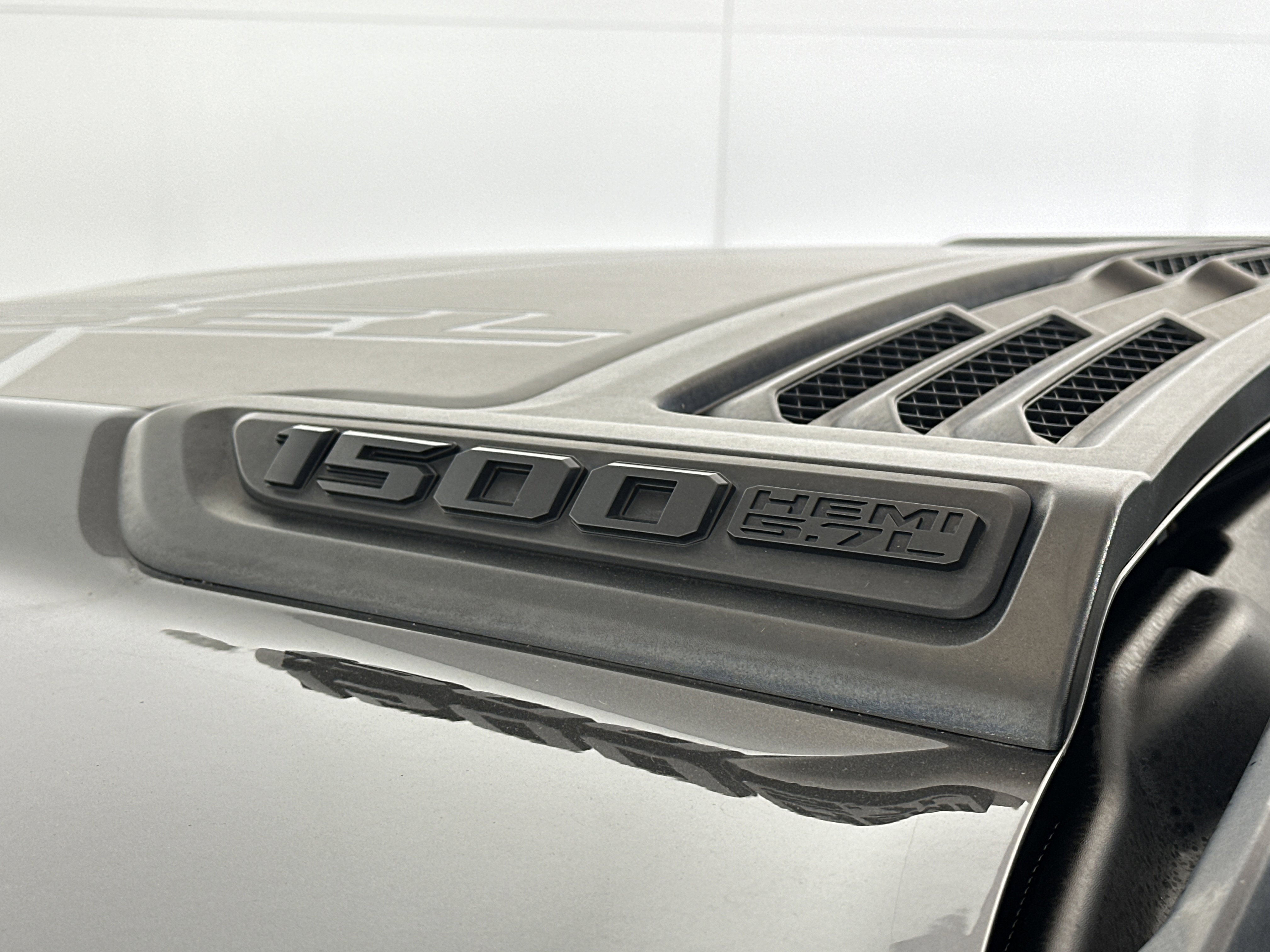 Used 2019 RAM 1500 Rebel image 20