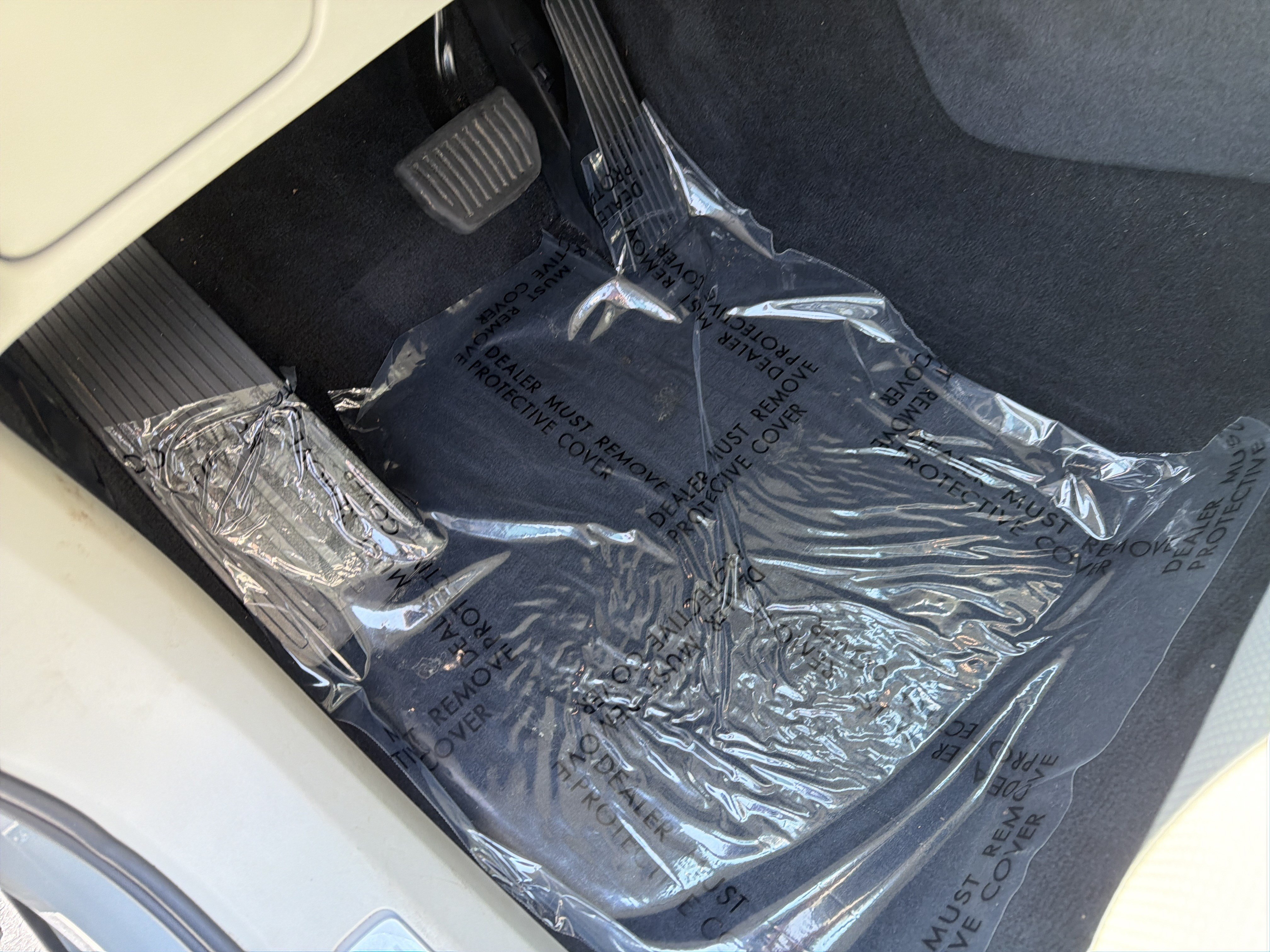 Certified 2026 Volvo XC90 B6 Ultra w/ Protection Package Premier AWD/4WD image 17