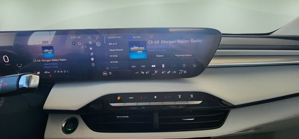 Used 2025 Buick Enclave Avenir w/ Super Cruise Package image 38