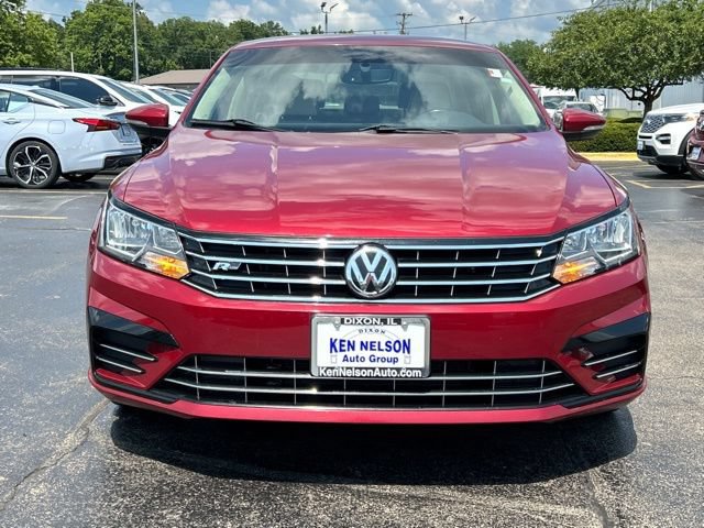 Used 2017 Volkswagen Passat 1.8T R-Line FWD image 2