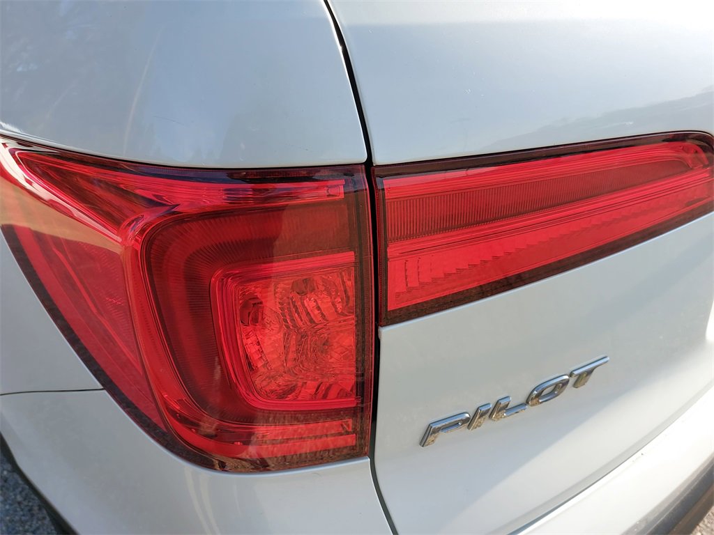 Used 2016 Honda Pilot LX image 31