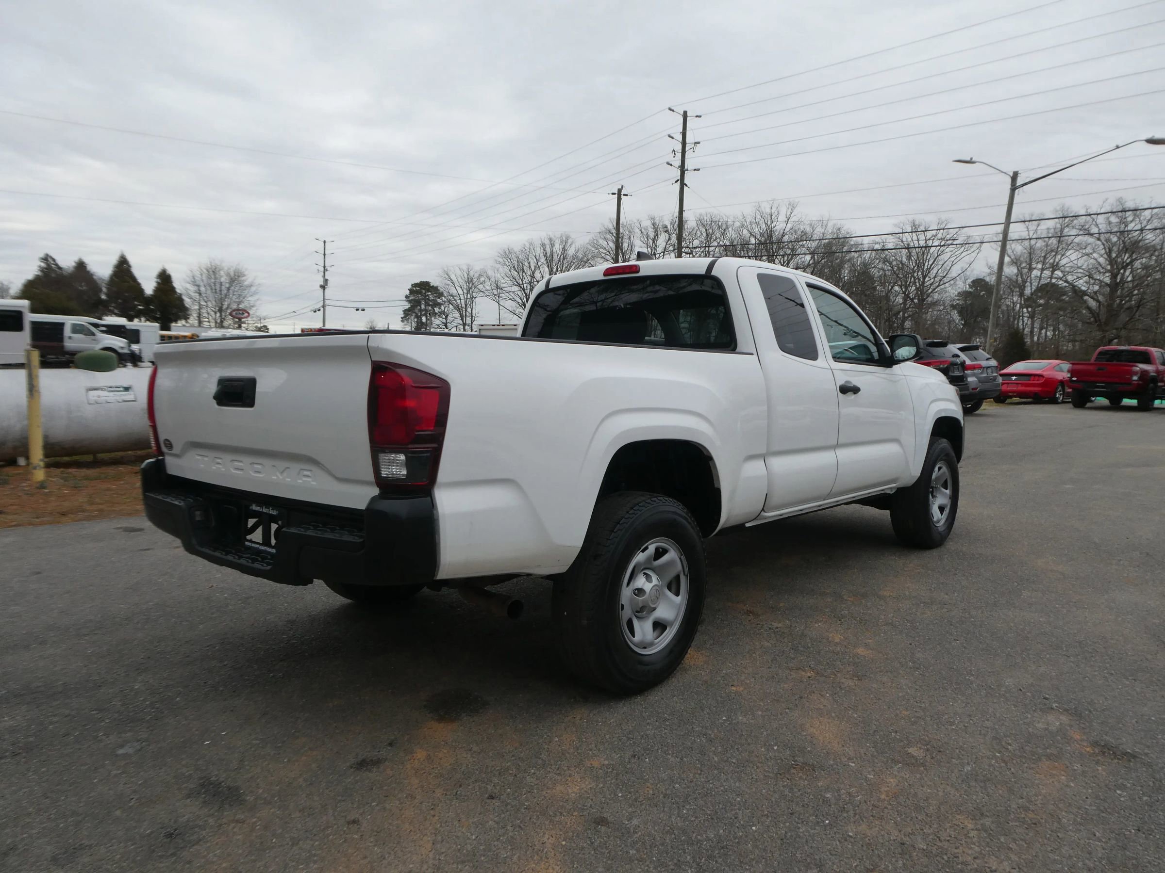 Used 2022 Toyota Tacoma SR image 5