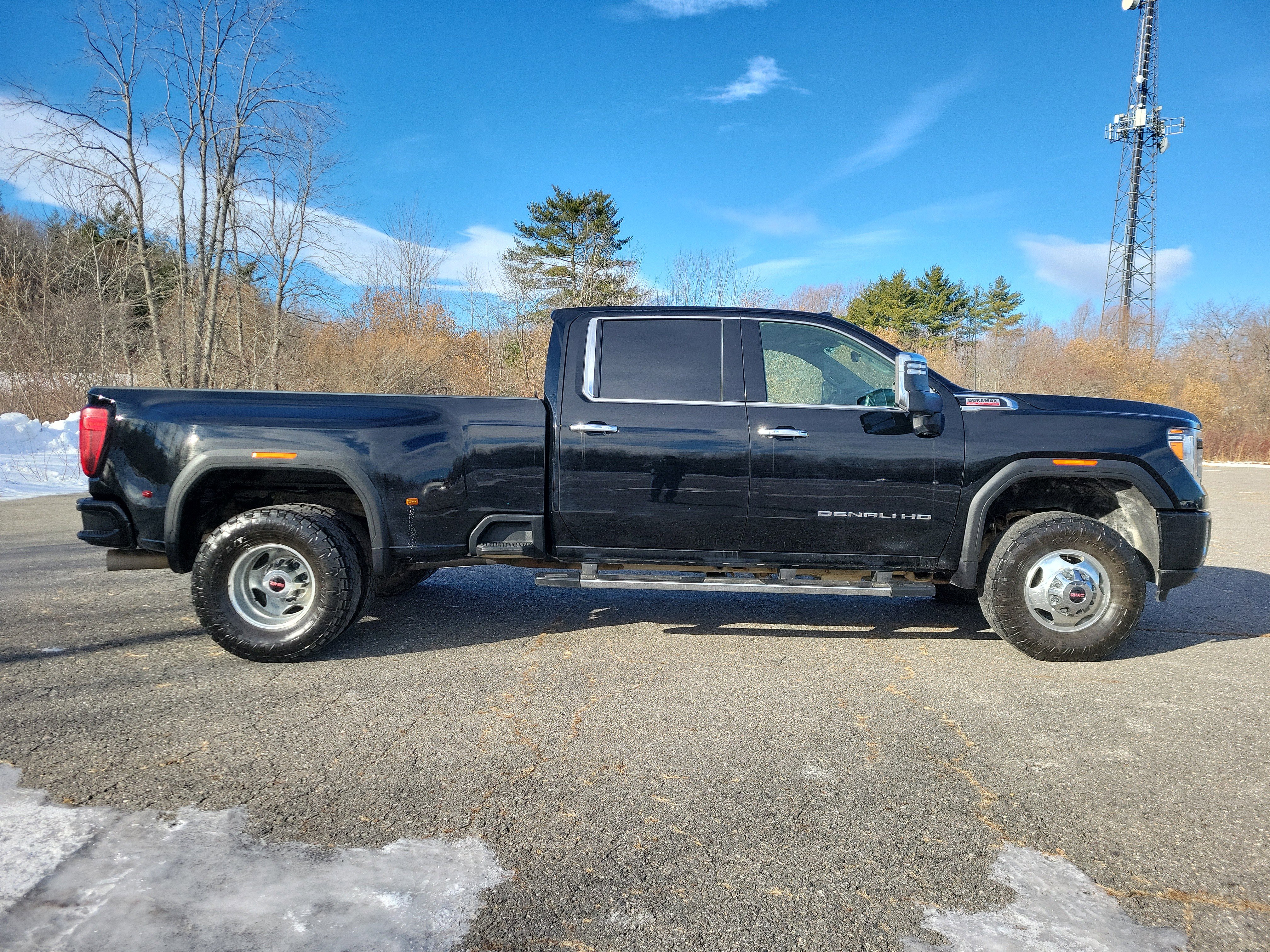 Used 2022 GMC Sierra 3500 Denali w/ Denali Ultimate Package image 4