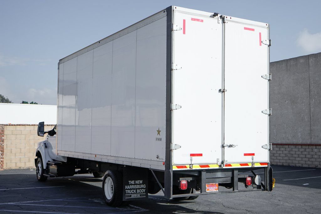 Used 2017 Ford F650 2WD Regular Cab Super Duty image 6