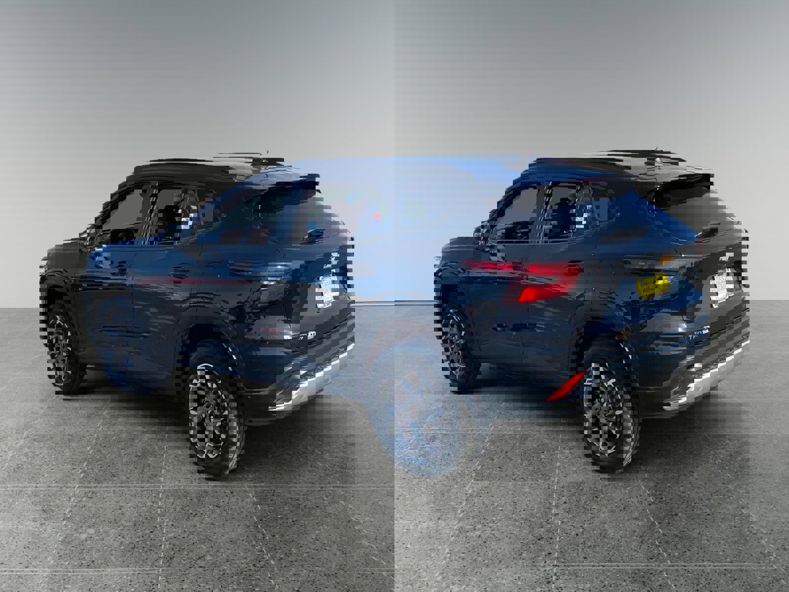 Used 2025 Chevrolet Trax LT image 3