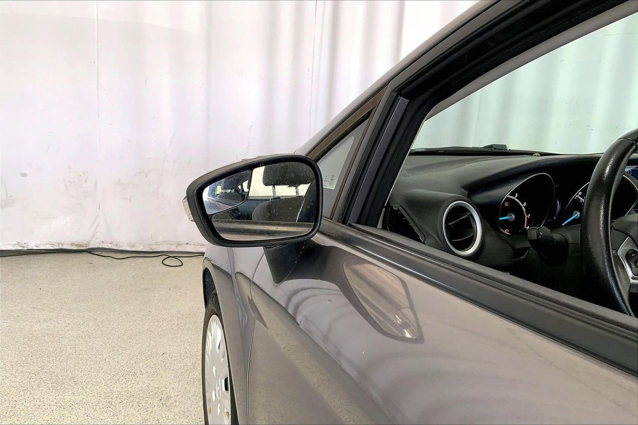 Used 2014 Ford Fiesta SE w/ SE Fuel Economy Package FWD image 10