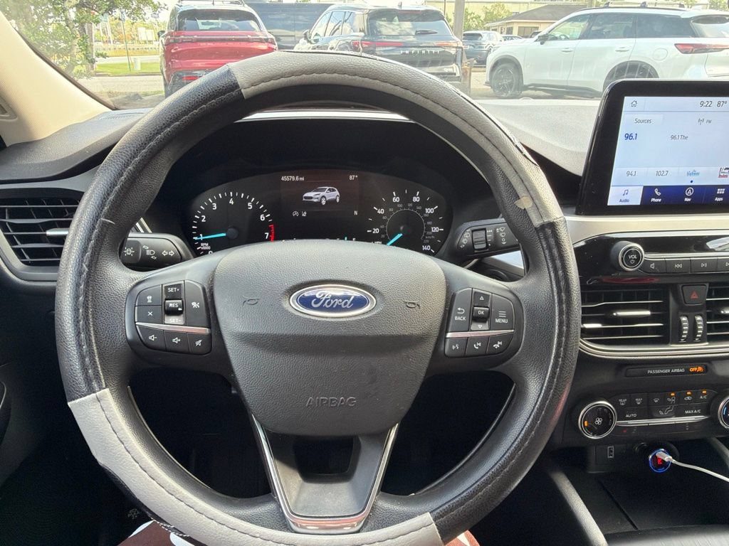 Used 2020 Ford Escape SE FWD image 9