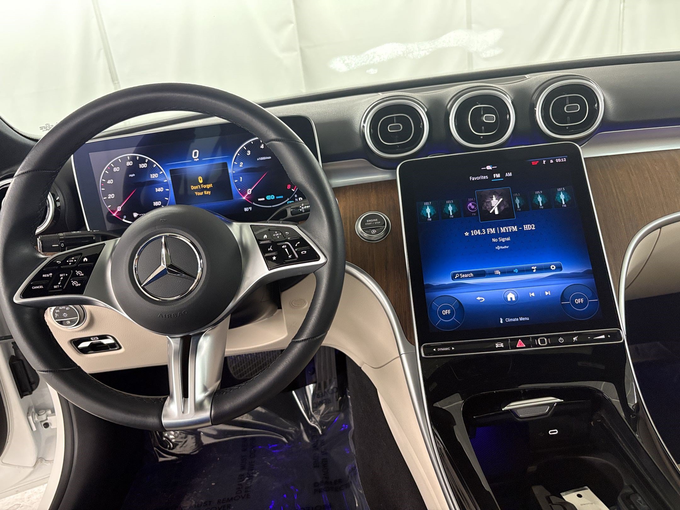 Certified 2022 Mercedes-Benz C 300 Sedan image 4