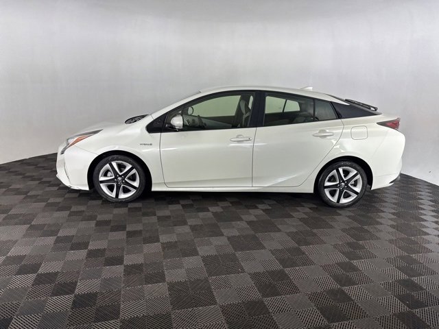 Used 2017 Toyota Prius Three Touring image 8