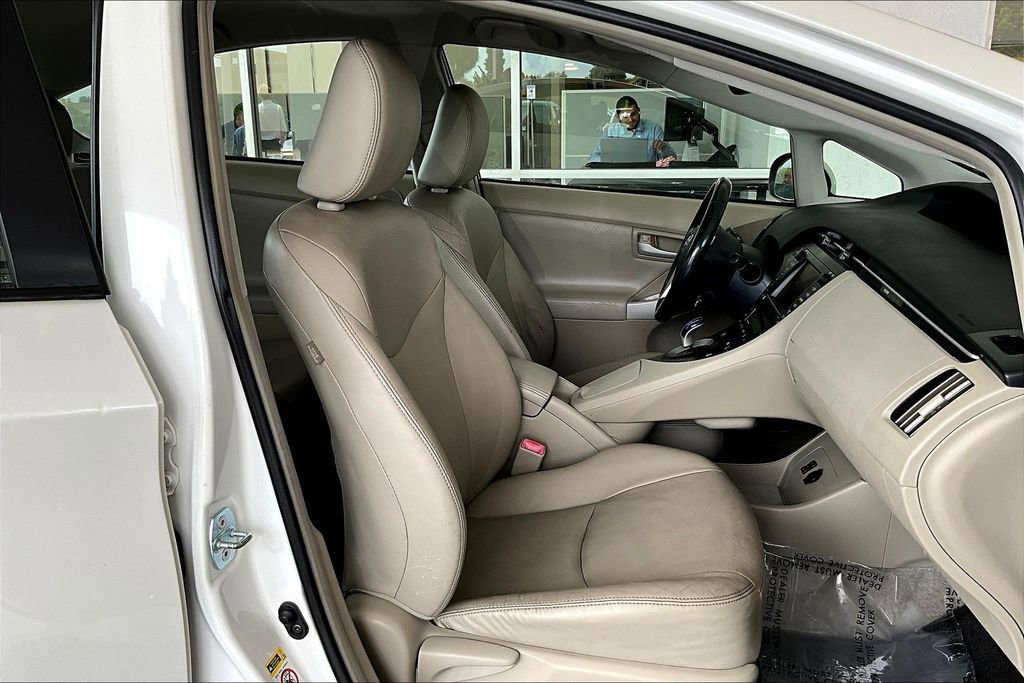 Used 2011 Toyota Prius Five w/ Navigation Pkg image 29
