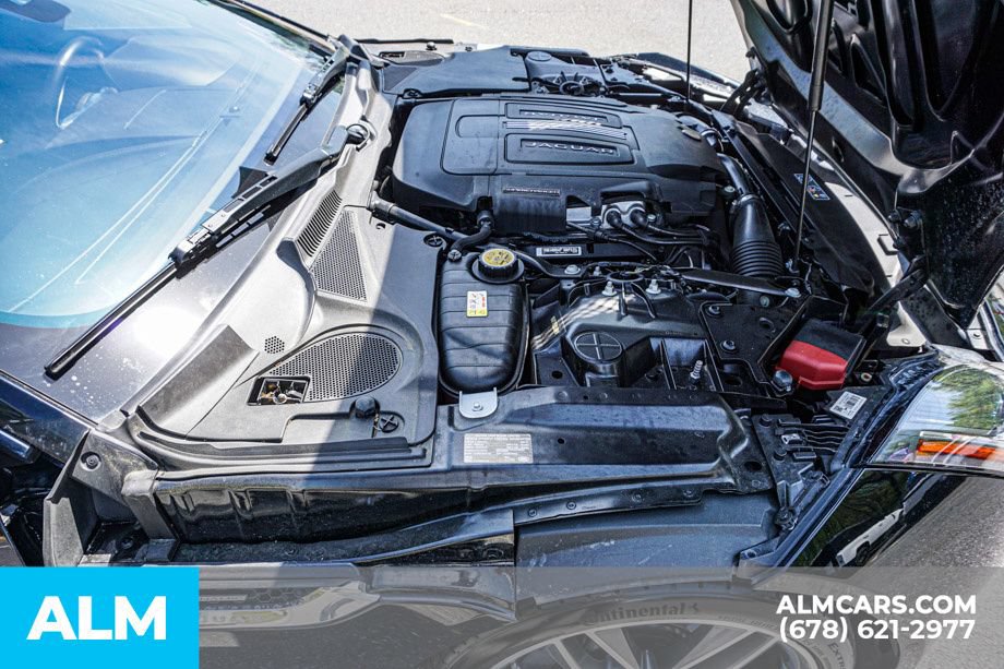 Used 2020 Jaguar F-TYPE R-Dynamic RWD image 15