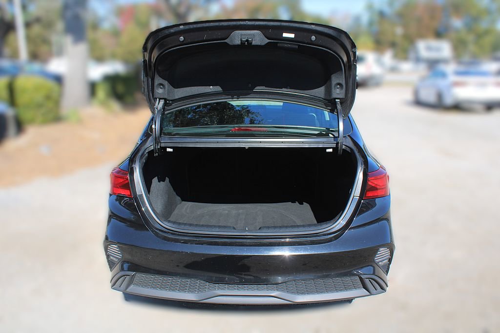 Certified 2023 Kia Forte LXS image 9