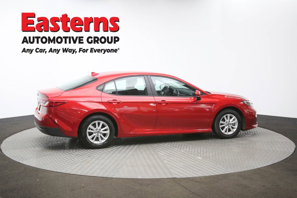 Used 2025 Toyota Camry LE image 43