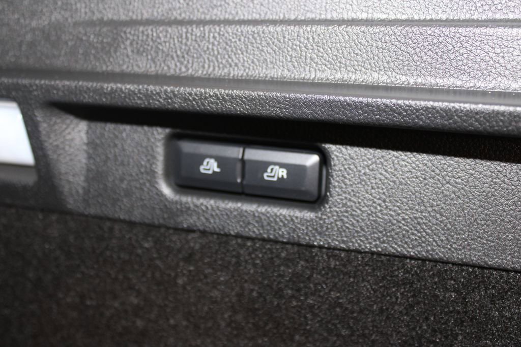 New 2025 Lincoln Corsair FWD w/ Equipment Group 101A image 20