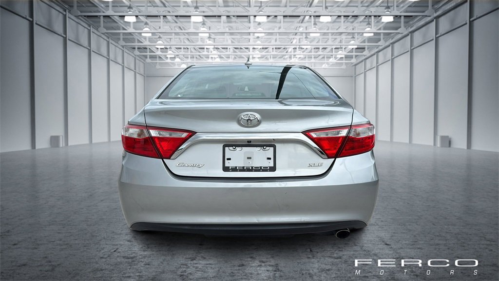 Used 2017 Toyota Camry XLE image 3