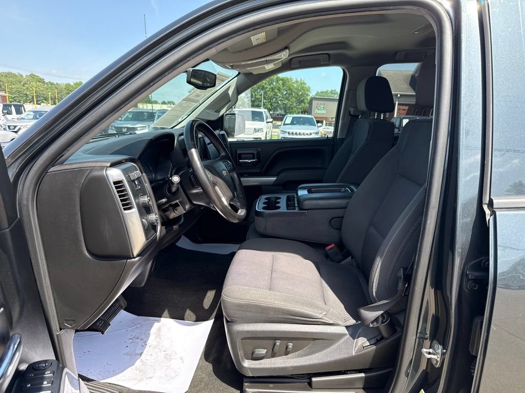 Used 2018 Chevrolet Silverado 1500 LT w/ All Star Edition AWD/4WD image 23