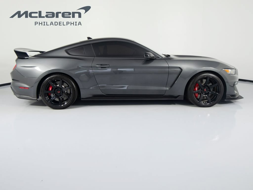Used 2020 Ford Mustang Shelby GT350R w/ GT350R Equipment Group 920A RWD image 4