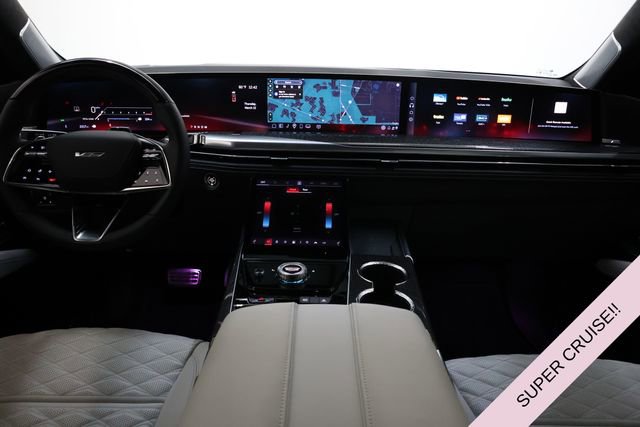 Used 2026 Cadillac Escalade V AWD/4WD image 17