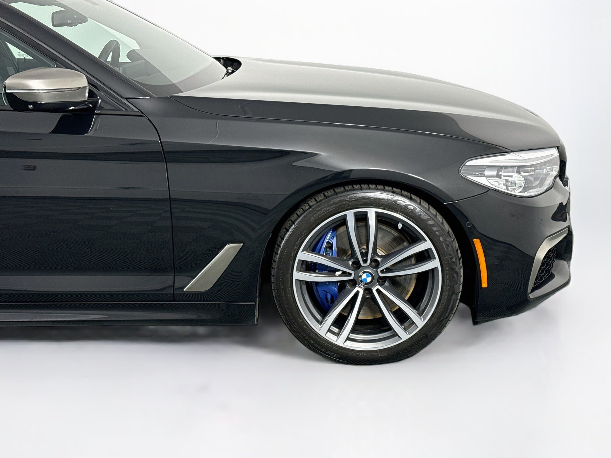 Used 2020 BMW M550i xDrive AWD/4WD image 45