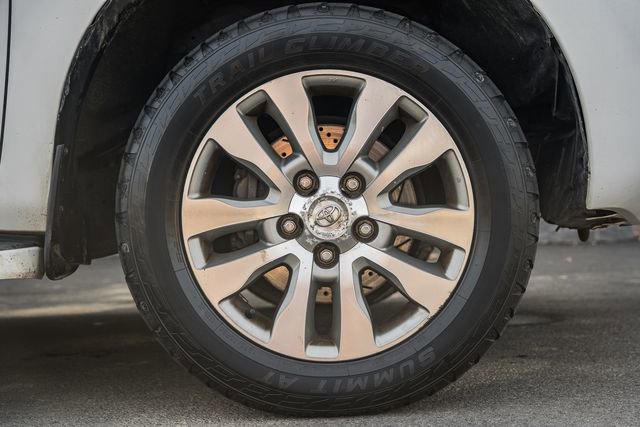 Used 2010 Toyota Sequoia Limited image 26